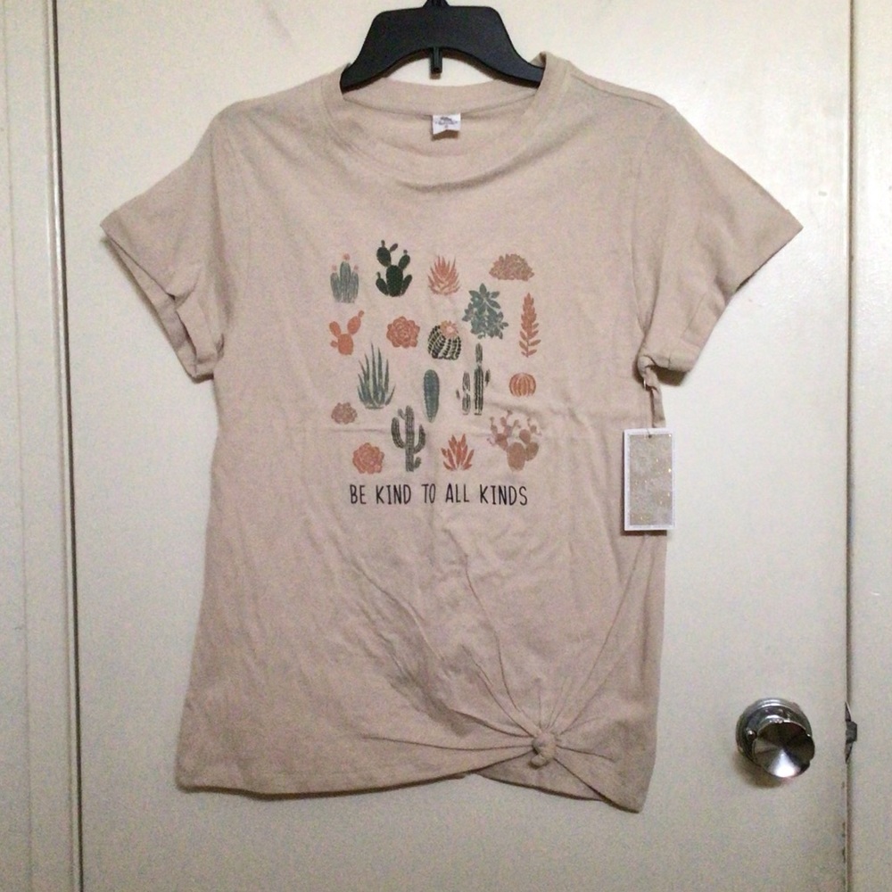 La Luna Graphic Tee